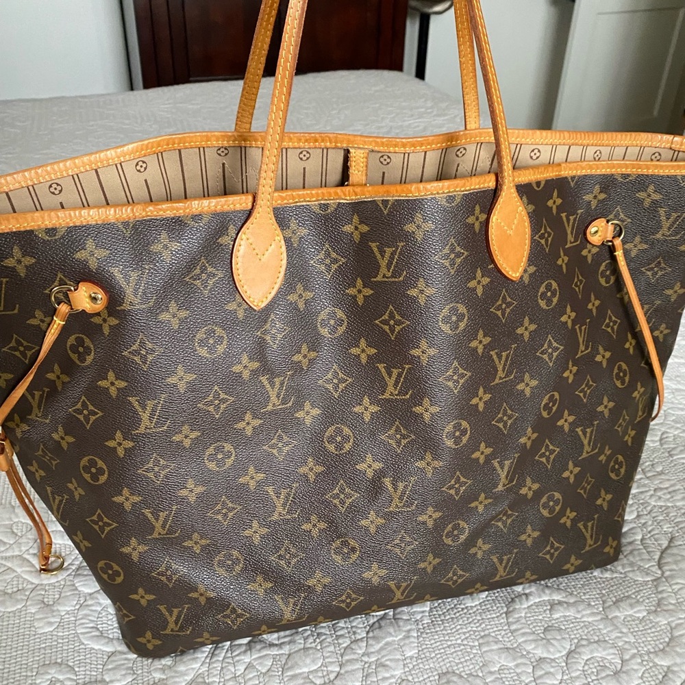 Louis Vuitton Neverfull GM Monogram 2012 Edition. Outstanding condition.